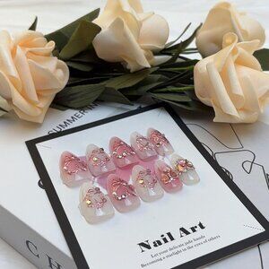 Nail Art Medium Almond Fake Nails with 3D Heart Pearl Rhinestones Designs